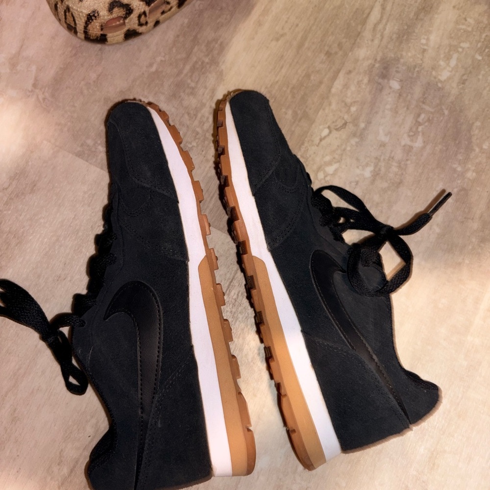 Black Nike MD Runner 2 SE size 6.5 with Tan Soles